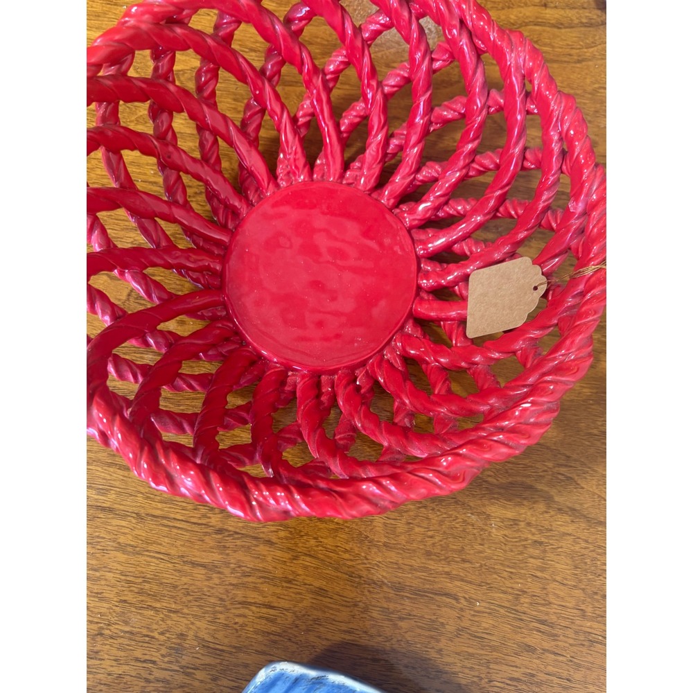 Tabletops Gallery Red Ceramic Woven Lattice Bread Basket Round Serving Bowl 9.5"